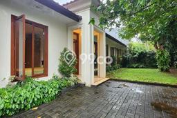 Rumah Elit LB 500m2 Siap Huni Desain Elegan di Cipete, Jakarta Selatan Rumah Elit LB 500m2 Siap Huni Desain Elegan di Cipete, Jakarta Selatan