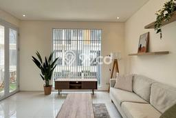 Rumah Strategis Modern Lb 140m2 di Cinere, Depok Rumah Strategis Modern Lb 140m2 di Cinere, Depok