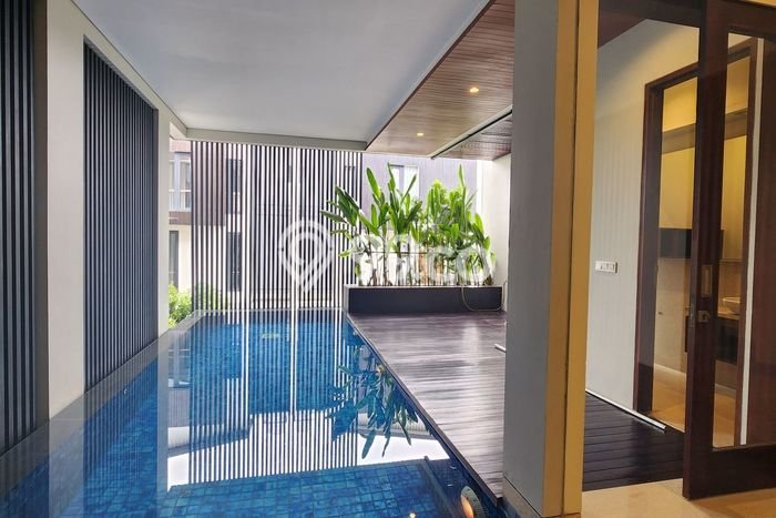 Dijual Rumah Premium dengan Fasilitas Sekitar Komplit di Cilandak, Jakarta Selatan Dijual Rumah Premium dengan Fasilitas Sekitar Komplit di Cilandak, Jakarta Selatan