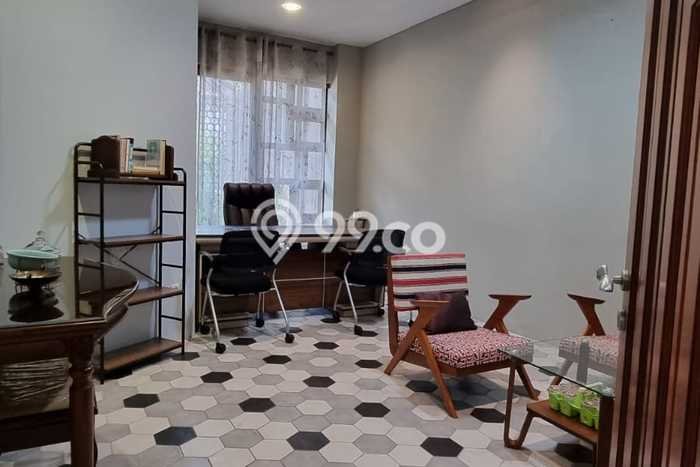 For Sale! Luxury House LT 235m2 Desain Modern di Pakubuwono For Sale! Luxury House LT 235m2 Desain Modern di Pakubuwono