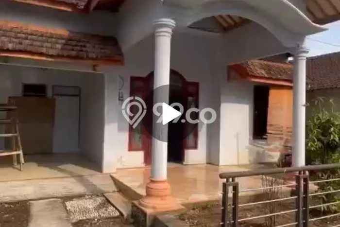 Rumah Sederhana Dijual Lokasi Ngajum 5 Kamar dengan Luas Tanah 171m2 Rumah Sederhana Dijual Lokasi Ngajum 5 Kamar dengan Luas Tanah 171m2