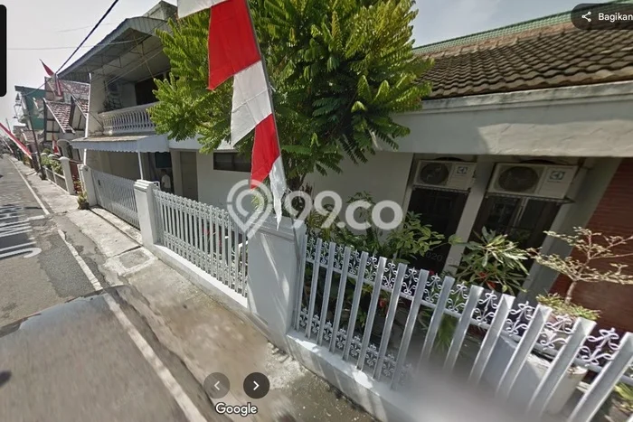 Cocok Untuk Investasi! Dijual Kost di Dinoyo 20 Kamar Cocok Untuk Investasi! Dijual Kost di Dinoyo 20 Kamar