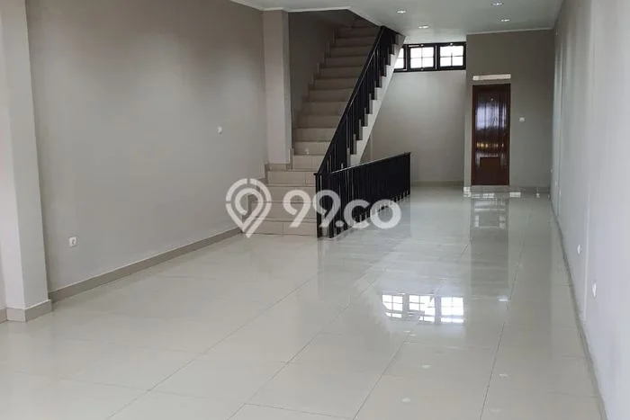 Ruko Disewa di Bandung dengan LB 220m2 Area Komersial Ramai Ruko Disewa di Bandung dengan LB 220m2 Area Komersial Ramai