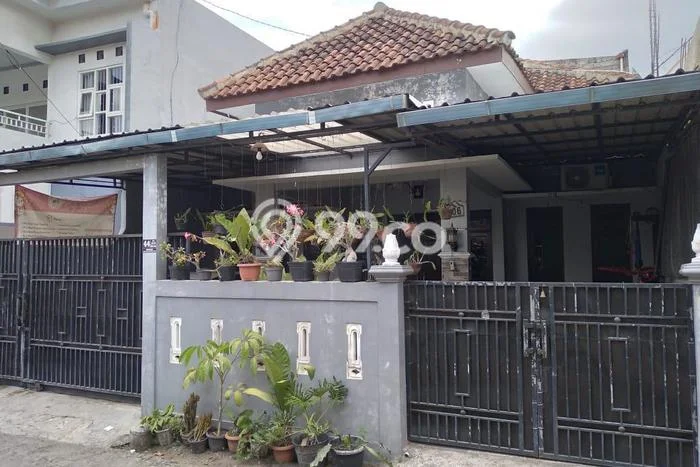 Rumah Modern Cantik 5 Kamar Bisa Langsung Pindah di Depok Rumah Modern Cantik 5 Kamar Bisa Langsung Pindah di Depok