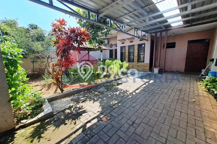 Rumah Strategis Modern Lb 100m2 di Singosari, Malang Rumah Strategis Modern Lb 100m2 di Singosari, Malang