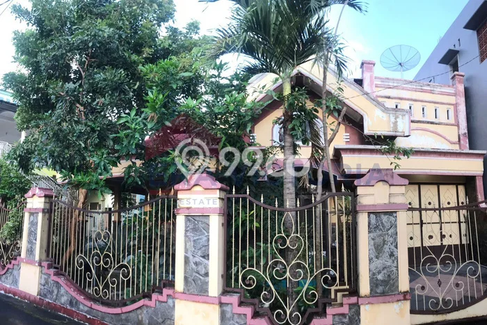 For Sale Rumah 7 Kamar Lokasi Strategis Nyaman dan Strategis di Sananwetan For Sale Rumah 7 Kamar Lokasi Strategis Nyaman dan Strategis di Sananwetan