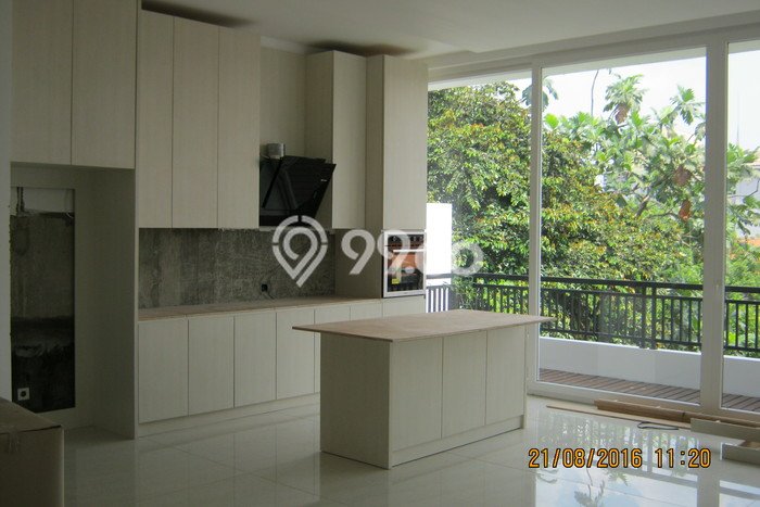 Rumah Luxury Modern Siap Huni di Lebak Bulus Jakarta Selatan Rumah Luxury Modern Siap Huni di Lebak Bulus Jakarta Selatan