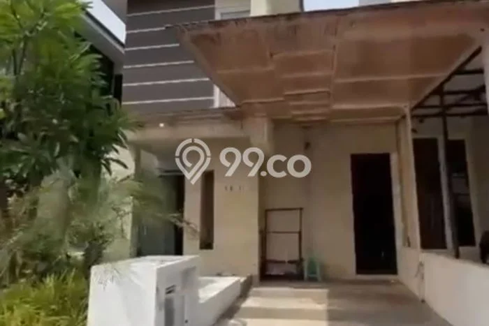 Rumah Strategis Modern Lb 150m2 di Wiyung, Surabaya Rumah Strategis Modern Lb 150m2 di Wiyung, Surabaya
