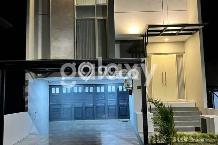 For Sale! Premium House LT 96m2 Desain Modern di Pakuwon City For Sale! Premium House LT 96m2 Desain Modern di Pakuwon City
