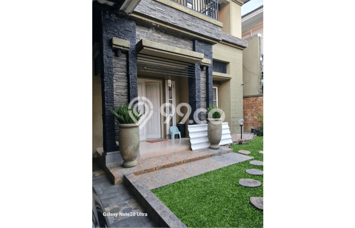 Rumah Luxury Modern Siap Huni di Sukomanunggal Surabaya Rumah Luxury Modern Siap Huni di Sukomanunggal Surabaya