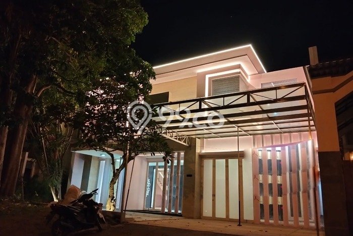 Rumah sewa siap huni 5 Kamar Tidur di Pakuwon City, Surabaya Rumah sewa siap huni 5 Kamar Tidur di Pakuwon City, Surabaya