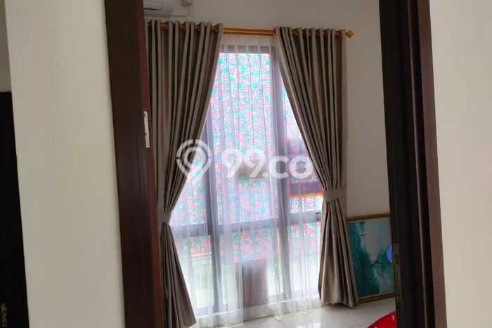 Sewa cepat rumah minimalis strategis 3 Kamar di BSD, Tangerang Selatan Sewa cepat rumah minimalis strategis 3 Kamar di BSD, Tangerang Selatan