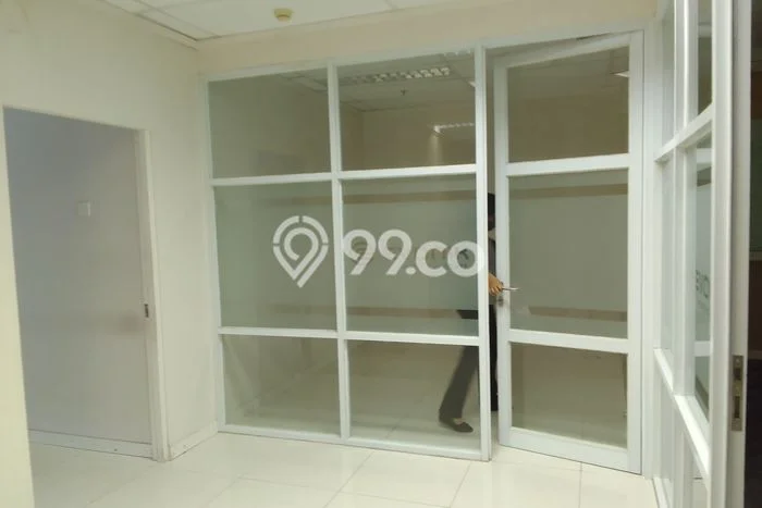 Kantor Disewa di Jakarta Selatan dengan LB 200m2 Area Komersial Ramai Kantor Disewa di Jakarta Selatan dengan LB 200m2 Area Komersial Ramai