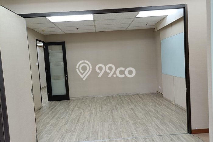 Kantor Disewa di Jakarta Selatan dengan LB 133m2 Area Komersial Ramai Kantor Disewa di Jakarta Selatan dengan LB 133m2 Area Komersial Ramai