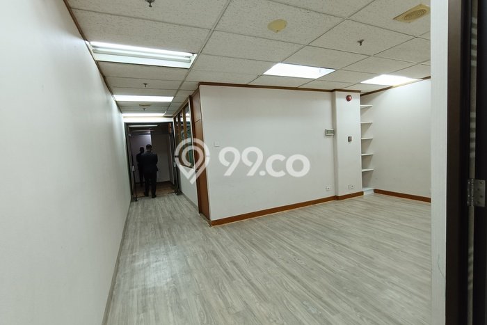 Kantor Disewa di Jakarta Selatan dengan LB 133m2 Area Komersial Ramai Kantor Disewa di Jakarta Selatan dengan LB 133m2 Area Komersial Ramai