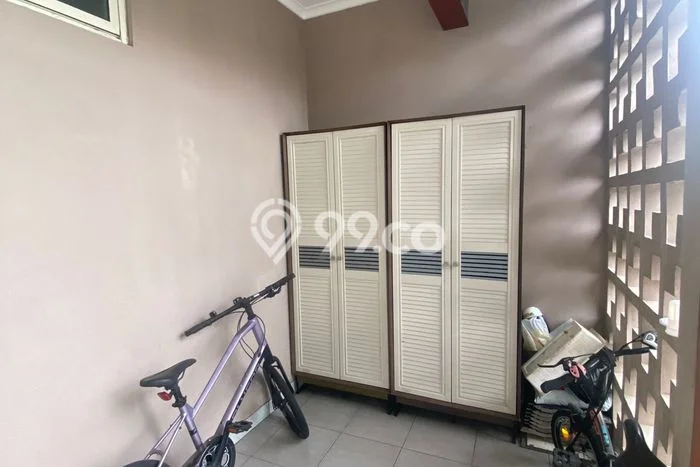 Rumah Mewah LB 238m2 Siap Pakai Desain Elegan di BSD, Tangerang Rumah Mewah LB 238m2 Siap Pakai Desain Elegan di BSD, Tangerang