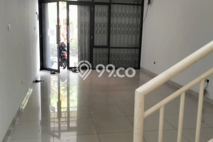 Ruko Dijual di Jakarta Barat LT 56m2 & LB 100m2 Lokasi Terbaik! Ruko Dijual di Jakarta Barat LT 56m2 & LB 100m2 Lokasi Terbaik!