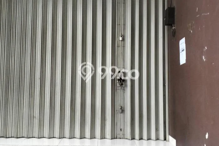 Ruko Dijual di Jakarta Barat LT 56m2 & LB 100m2 Lokasi Terbaik! Ruko Dijual di Jakarta Barat LT 56m2 & LB 100m2 Lokasi Terbaik!