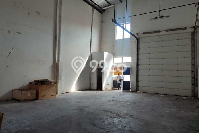 AREA PREMIUM! Gudang Disewakan di Cakung, Luas 152m², Area Strategis AREA PREMIUM! Gudang Disewakan di Cakung, Luas 152m², Area Strategis