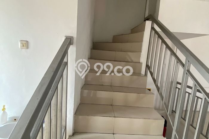 Ruko Paling Dicari LB 172m2 Dijual di Kelapa Dua Ruko Paling Dicari LB 172m2 Dijual di Kelapa Dua