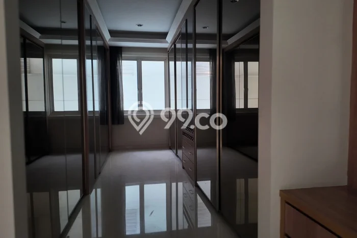 Hunian Modern dengan LT 1200m2 & LB 2000m2 Disewakan di Pantai Mutiara Hunian Modern dengan LT 1200m2 & LB 2000m2 Disewakan di Pantai Mutiara