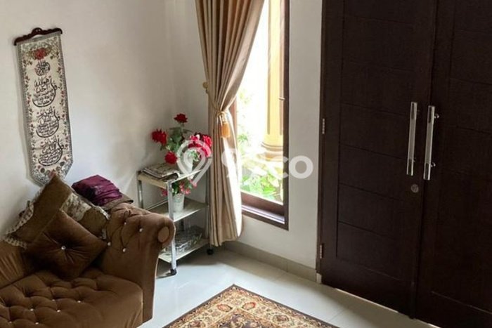 Rumah Luas Asri 3 KT Siap Pakai di Condet Jakarta Timur Rumah Luas Asri 3 KT Siap Pakai di Condet Jakarta Timur