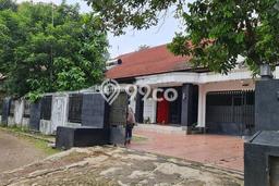 For Sale! Premium House LT 676m2 Desain Elegan di Cipete For Sale! Premium House LT 676m2 Desain Elegan di Cipete