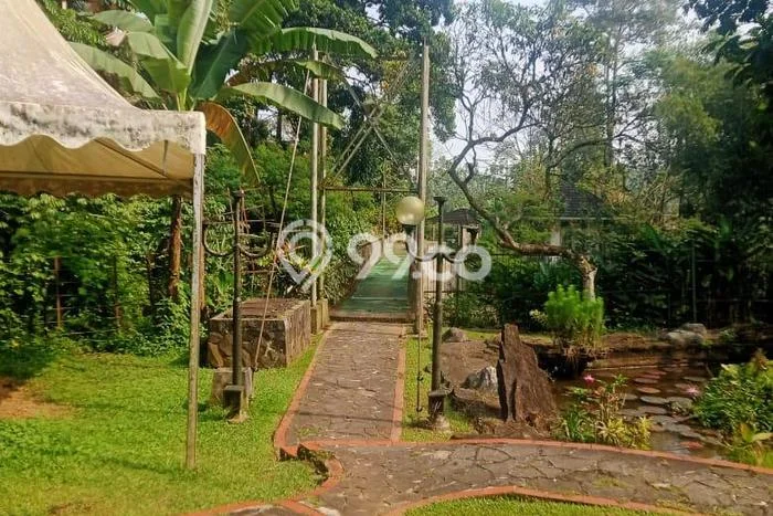 Vila di , Area 8185m2m², Lingkungan Asri Vila di , Area 8185m2m², Lingkungan Asri