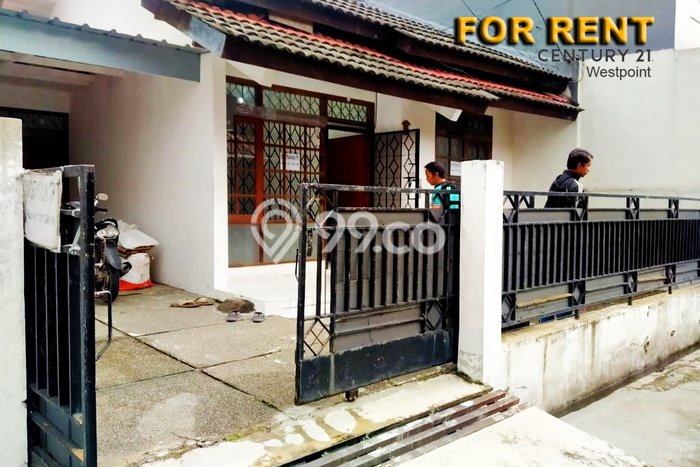 Disewakan Rumah Murah di Taman Kopo Indah Bandung dengan 2 KT Disewakan Rumah Murah di Taman Kopo Indah Bandung dengan 2 KT