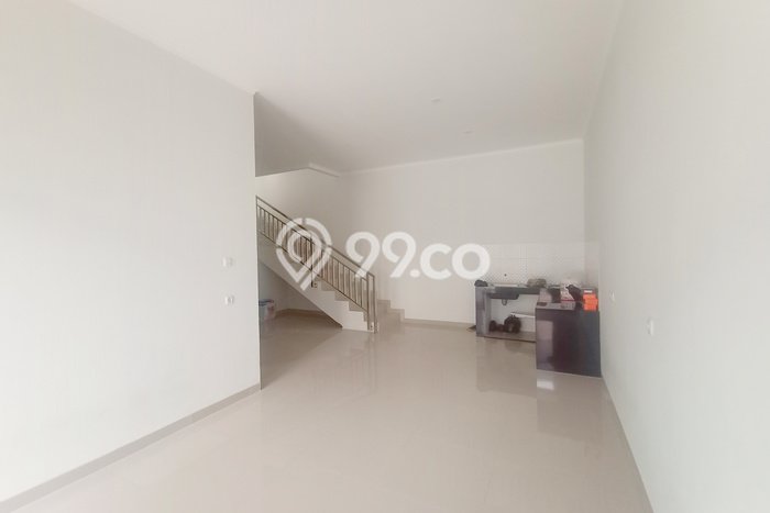 Rumah di Babakan Ciparay, LT 96m2m², Bangunan 130m2m² Rumah di Babakan Ciparay, LT 96m2m², Bangunan 130m2m²