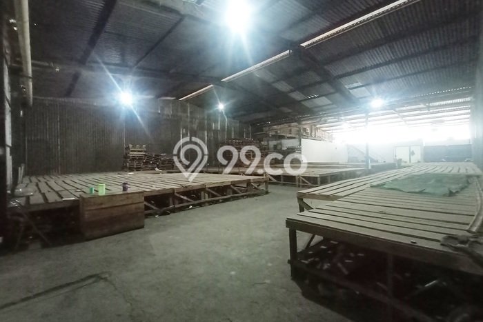 Unit Gudang Paling Strategis di Dayeuhkolot Bandung dengan LB 960m2 Unit Gudang Paling Strategis di Dayeuhkolot Bandung dengan LB 960m2