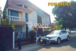 Disewakan! Rumah 6 Kamar Tidur &
3 Kamar Mandi di Buah Batu, Bandung Disewakan! Rumah 6 Kamar Tidur &
3 Kamar Mandi di Buah Batu, Bandung