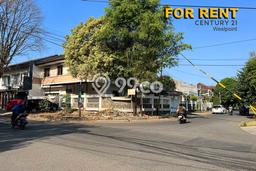 Lokasi strategis! Rumah siap huni dikontrakkan di Babakan Ciparay LB 300m2 Lokasi strategis! Rumah siap huni dikontrakkan di Babakan Ciparay LB 300m2