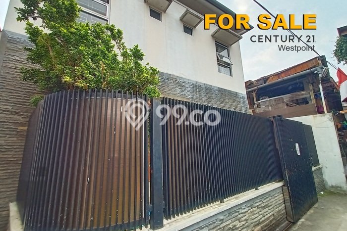 Tersedia Rumah Kost di Sayap Dago, Bandung 16 Kamar Tersedia Rumah Kost di Sayap Dago, Bandung 16 Kamar