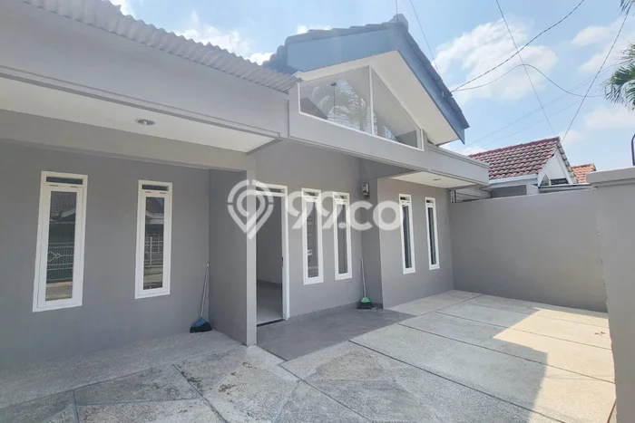 Rumah Minimalis 3 KT di Taman Holis Indah Bandung Unfurnished Rumah Minimalis 3 KT di Taman Holis Indah Bandung Unfurnished
