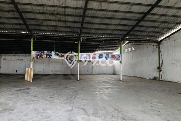 Disewakan Gudang komersial di Dayeuhkolot luas bangunan 1400m2 Disewakan Gudang komersial di Dayeuhkolot luas bangunan 1400m2