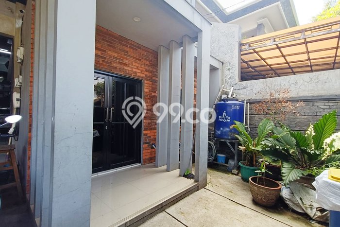 Lokasi strategis! Rumah siap pakai disewakan di Regol LB 394m2 Lokasi strategis! Rumah siap pakai disewakan di Regol LB 394m2