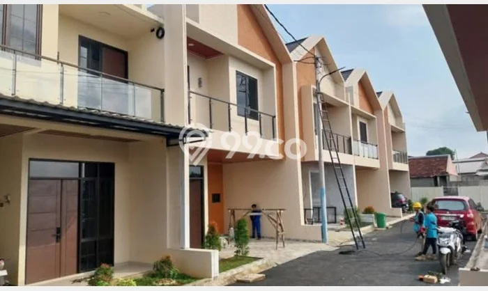 For Sale Rumah 3 Kamar Lokasi Strategis Nyaman dan Strategis di Ciracas For Sale Rumah 3 Kamar Lokasi Strategis Nyaman dan Strategis di Ciracas