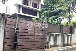 Hunian Elit LB 220m2 Siap Pakai Desain Elegan di Kebagusan, Jakarta Selatan Hunian Elit LB 220m2 Siap Pakai Desain Elegan di Kebagusan, Jakarta Selatan