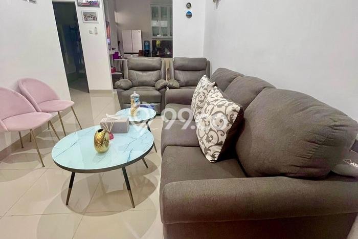 For Sale Rumah 2 Kamar Lokasi Ideal Bagus dan Strategis di Tamalanrea For Sale Rumah 2 Kamar Lokasi Ideal Bagus dan Strategis di Tamalanrea