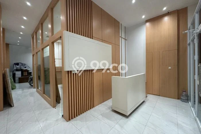 Kantor Strategis di , Luas 108m2m², Akses Mainroad, Ramai Kantor Strategis di , Luas 108m2m², Akses Mainroad, Ramai