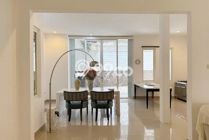 Rumah Modern 3 Kamar LT 180m2 di Surabaya Kota Rumah Modern 3 Kamar LT 180m2 di Surabaya Kota