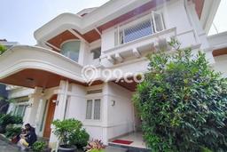 NEW LISTING! Rumah Premium area Tubagus Ismail, Luas 976m² Bangunan 600m² NEW LISTING! Rumah Premium area Tubagus Ismail, Luas 976m² Bangunan 600m²