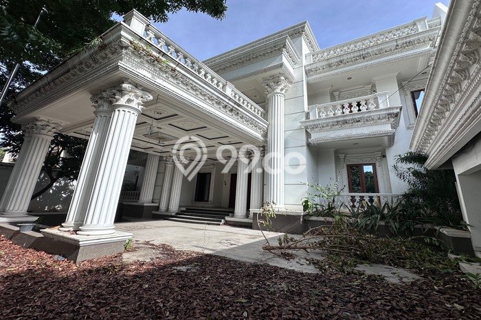 Dijual Rumah Mewah Elegan Dengan View Cantik di Kramat, Jakarta Pusat Dijual Rumah Mewah Elegan Dengan View Cantik di Kramat, Jakarta Pusat