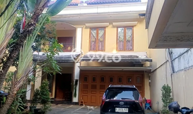 Rumah Mewah LB 656m2 Siap Huni Desain Elegan di Pegangsaan, Jakarta Pusat Rumah Mewah LB 656m2 Siap Huni Desain Elegan di Pegangsaan, Jakarta Pusat