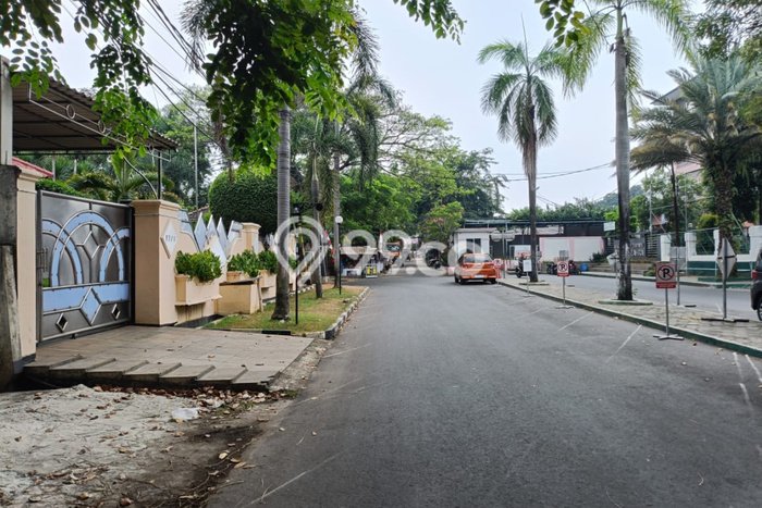 Siap Huni Hunian Elit 4 Kamar di Kebon Jeruk Dekat ke Mana Pun Siap Huni Hunian Elit 4 Kamar di Kebon Jeruk Dekat ke Mana Pun