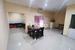 Jual Rumah Mewah Megah Dengan View Eksklusif di Gading Serpong, Tangerang Jual Rumah Mewah Megah Dengan View Eksklusif di Gading Serpong, Tangerang