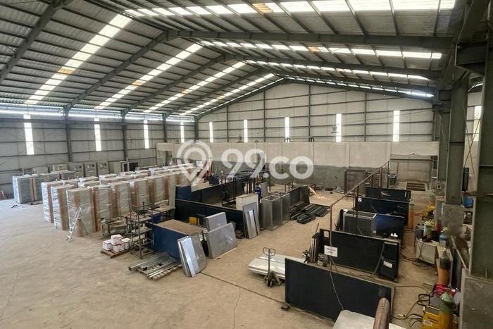 POTENSI BESAR! Gudang Kawasan Tigaraksa, Luas 2400m2m², Area Bisnis POTENSI BESAR! Gudang Kawasan Tigaraksa, Luas 2400m2m², Area Bisnis
