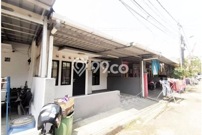 For Sale Rumah 2 Kamar Lokasi Ideal Bagus dan Strategis di Karawaci For Sale Rumah 2 Kamar Lokasi Ideal Bagus dan Strategis di Karawaci