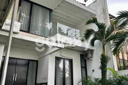 BEST OFFER! Rumah Siap Huni di , Luas 480m2m² Bangunan 300m2m² BEST OFFER! Rumah Siap Huni di , Luas 480m2m² Bangunan 300m2m²